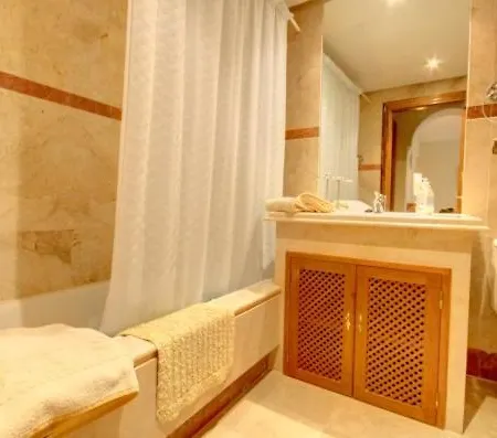 A 20 Mts De La Playa Costalita Apartamento Estepona